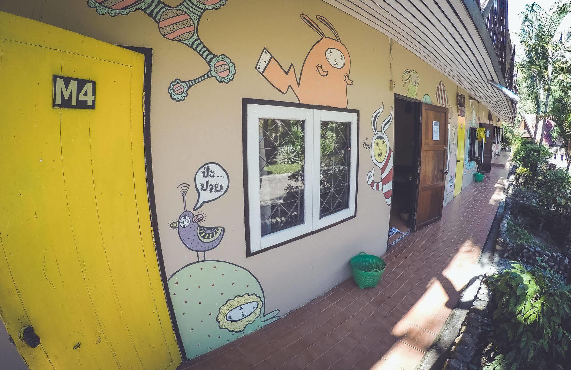 Hostel Buzzas @ Chan *